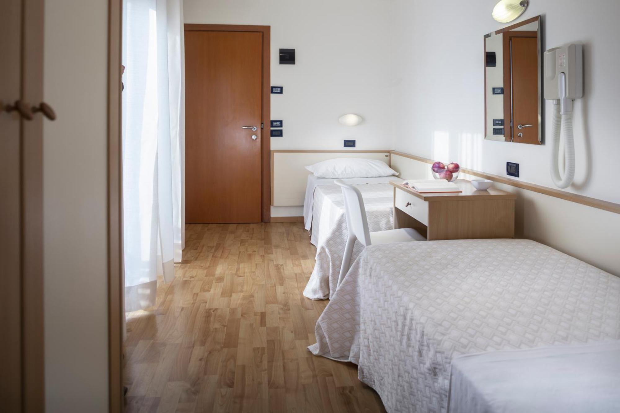 Hotel Baltic Rimini Exterior photo